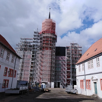 Juleum eingerüstet (2022)