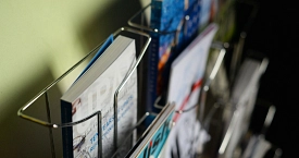 Ratgeber und Flyer