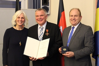 Thomas Kempernolte mit Lebensgefährtin und LR Radeck&nbsp;&copy;&nbsp;Landkreis Helmstedt